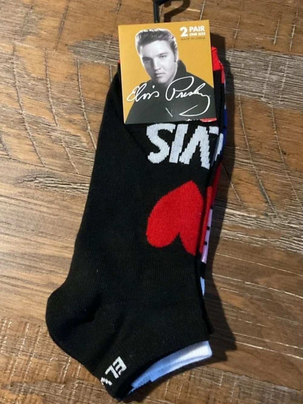 NEW‎ Elvis Presley Mens 2 Pack Ankle Socks Black White Red Heart Logo Size 7-12